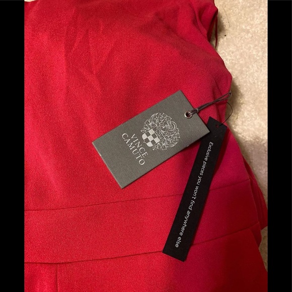 NWT Vince Camuto Off The Shoulder Romper - Picture 4 of 5